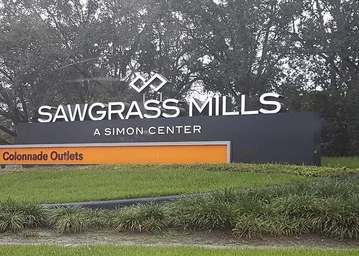 Cheap hotels Sawgrass